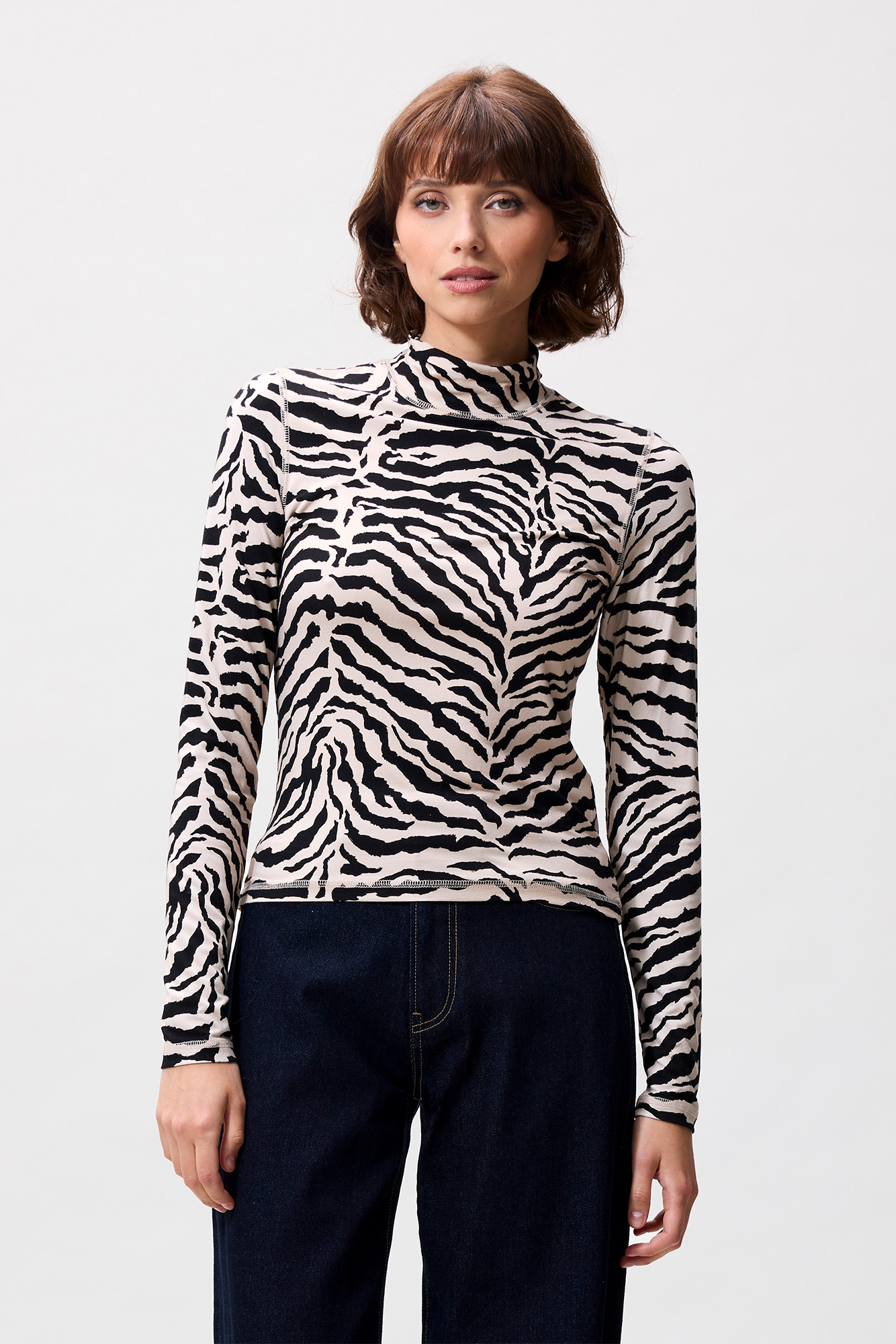 https://cdn.webshopapp.com/shops/223274/files/483807721/file.jpg