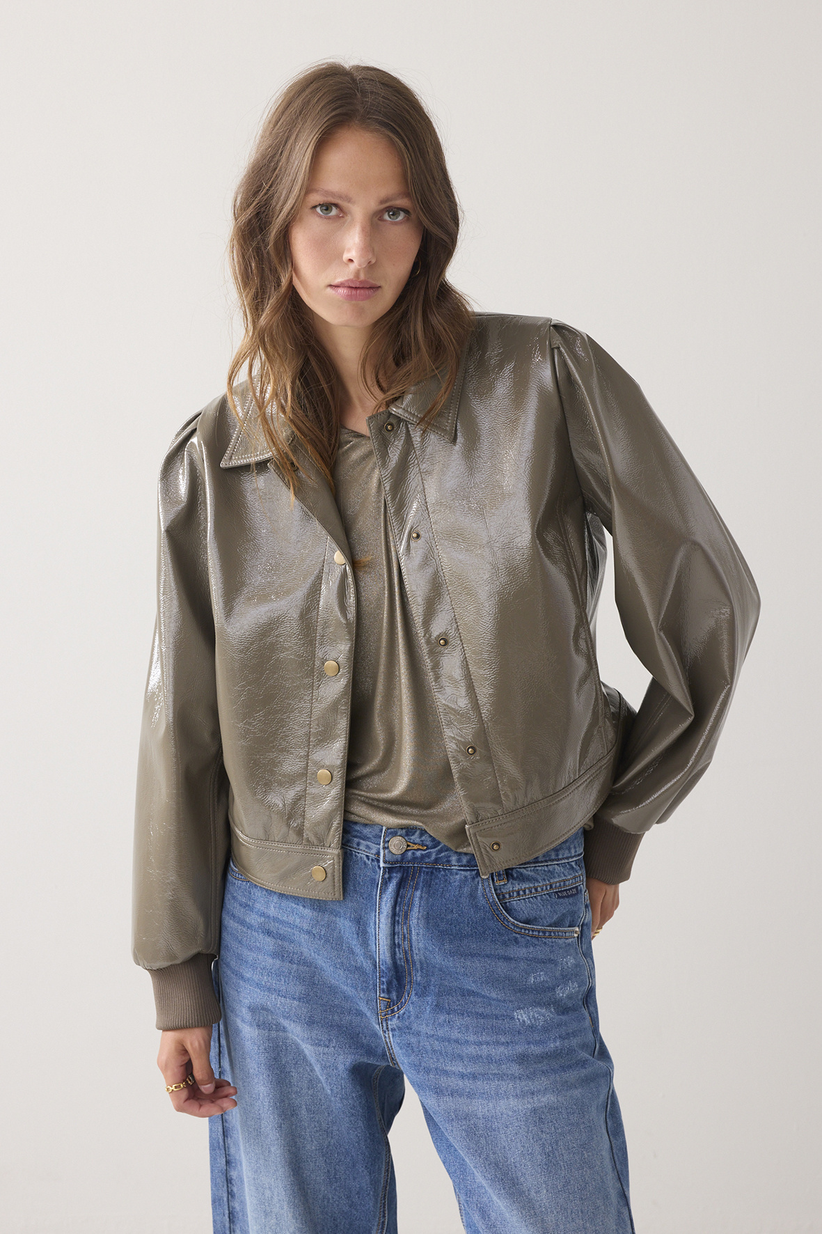 https://cdn.webshopapp.com/shops/223274/files/483827321/file.jpg