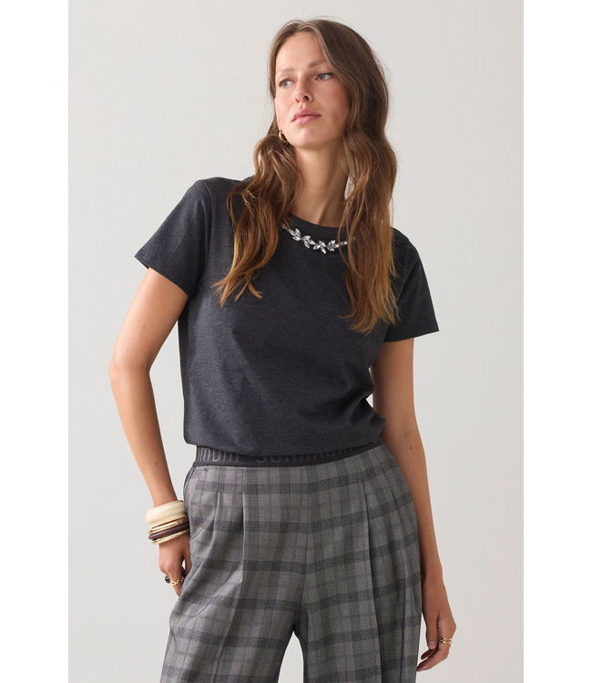 Summum Woman 3s5194-30724 T-shirt met necklace detail