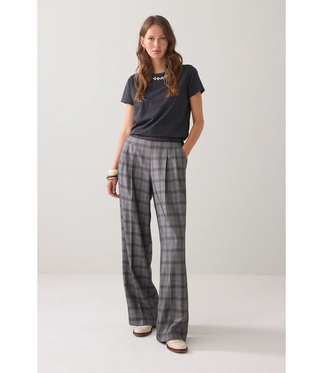 Summum Woman 3s5194-30724 T-shirt met necklace detail