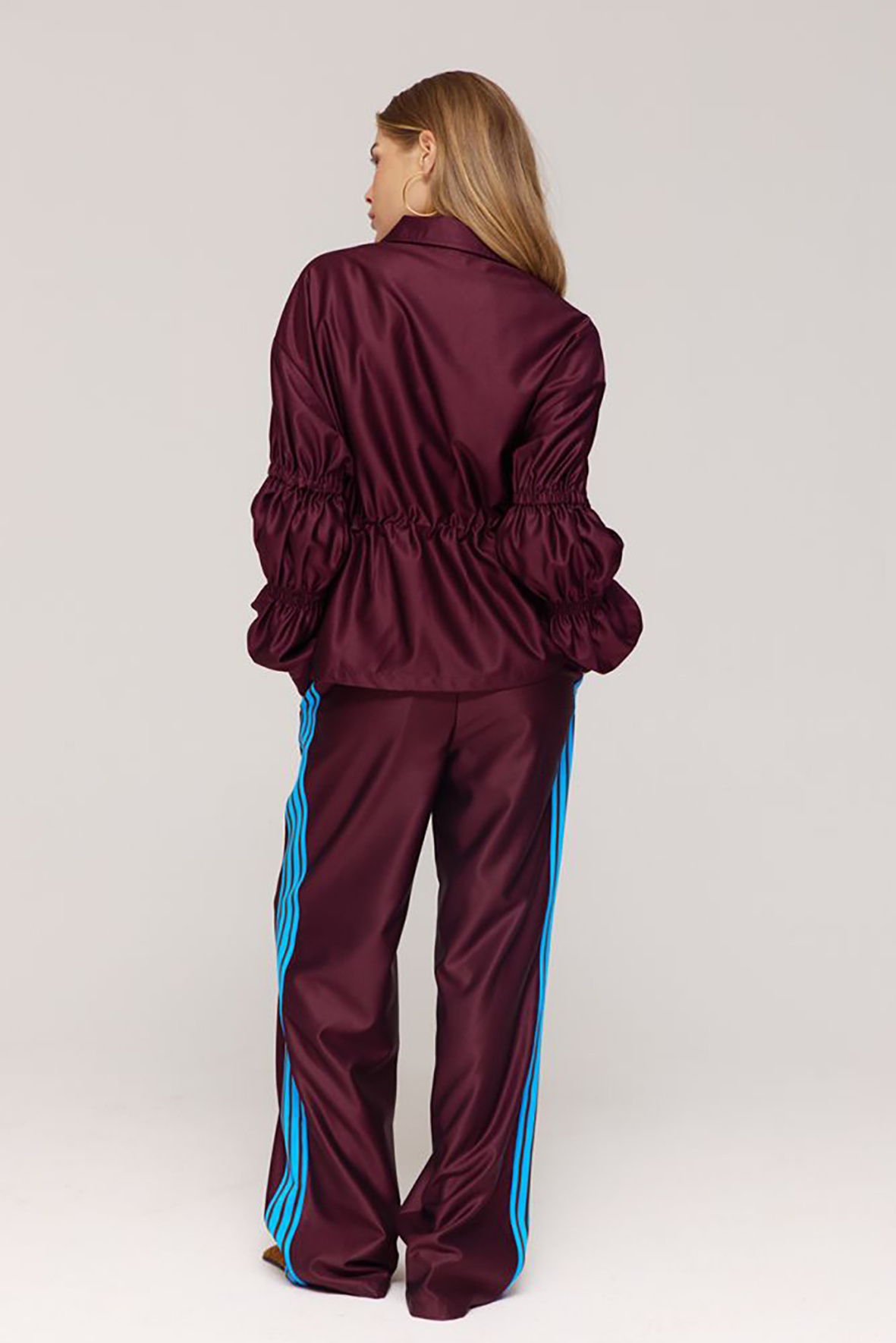 https://cdn.webshopapp.com/shops/223274/files/484063271/file.jpg