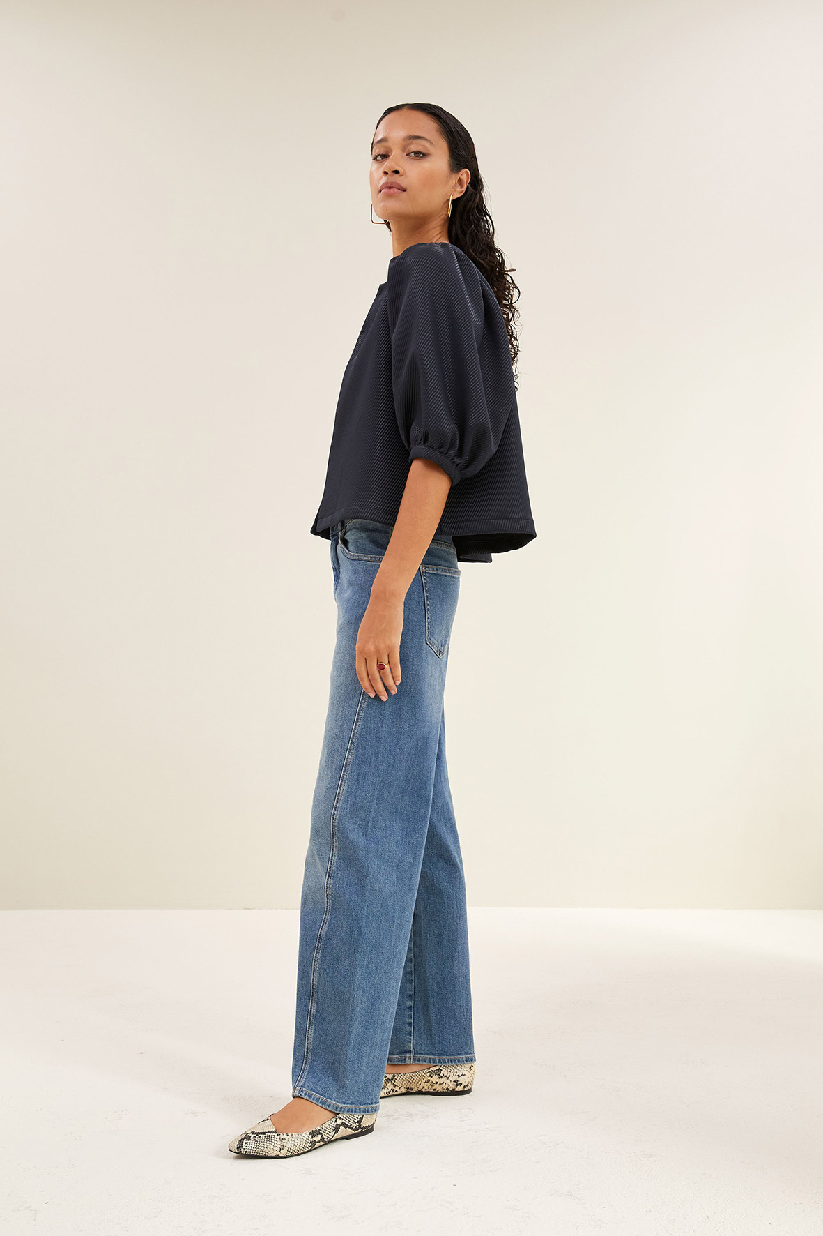 https://cdn.webshopapp.com/shops/223274/files/484654311/file.jpg