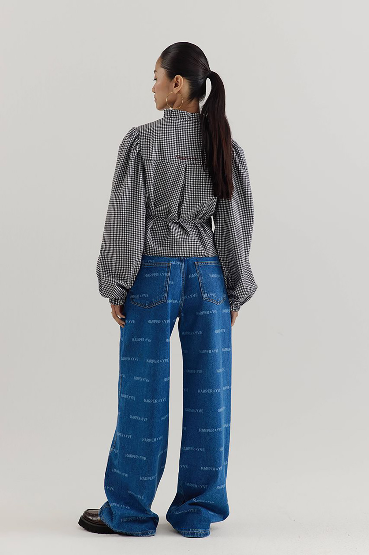 https://cdn.webshopapp.com/shops/223274/files/484994101/file.jpg