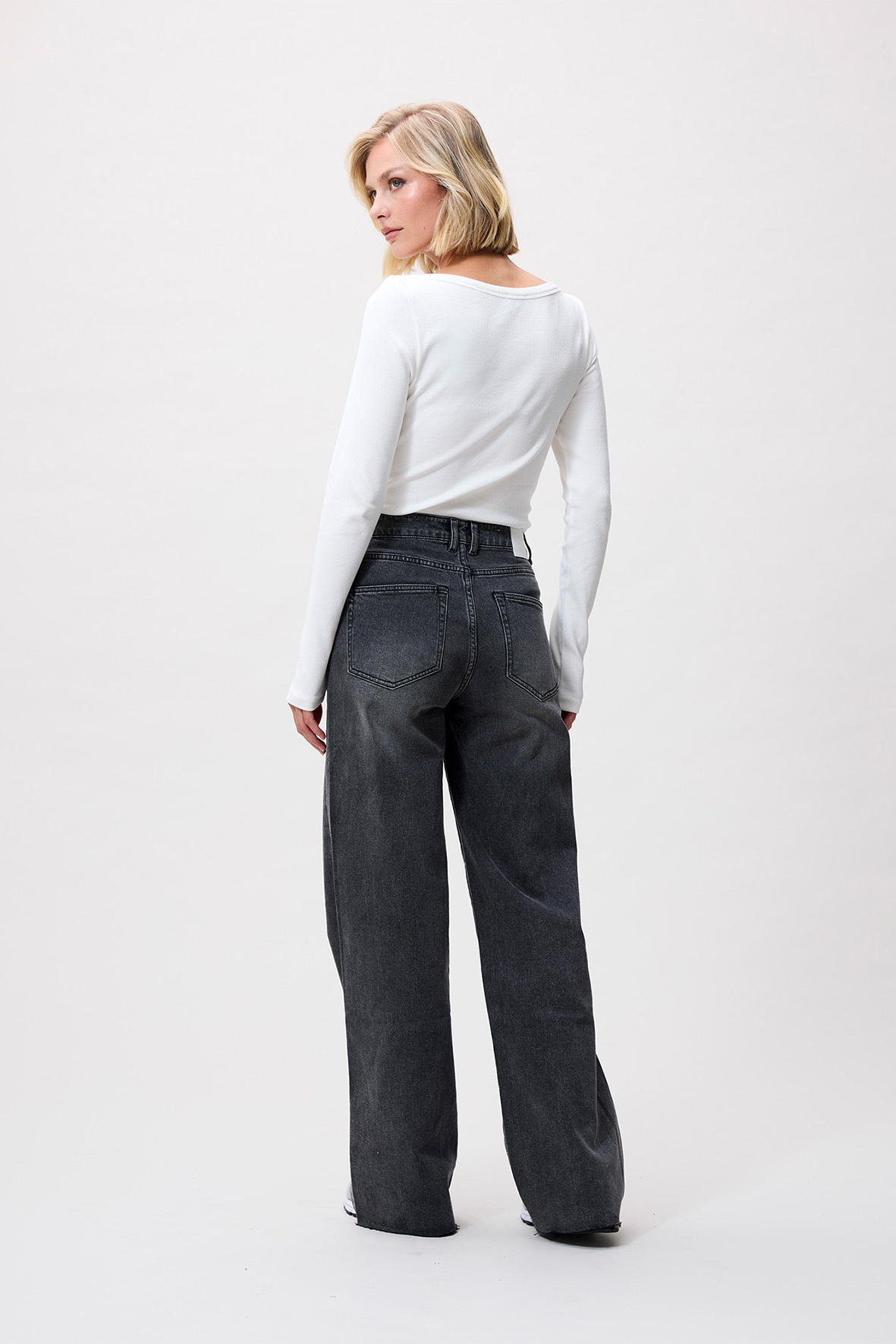 https://cdn.webshopapp.com/shops/223274/files/485199157/file.jpg