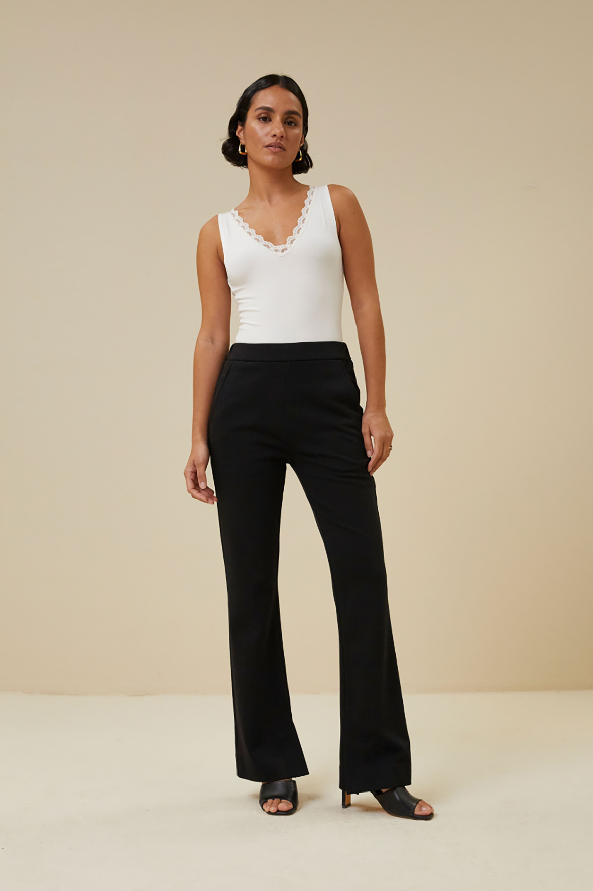https://cdn.webshopapp.com/shops/223274/files/485233858/file.jpg