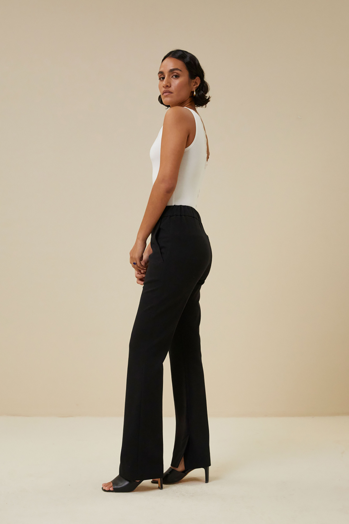 https://cdn.webshopapp.com/shops/223274/files/485233859/file.jpg