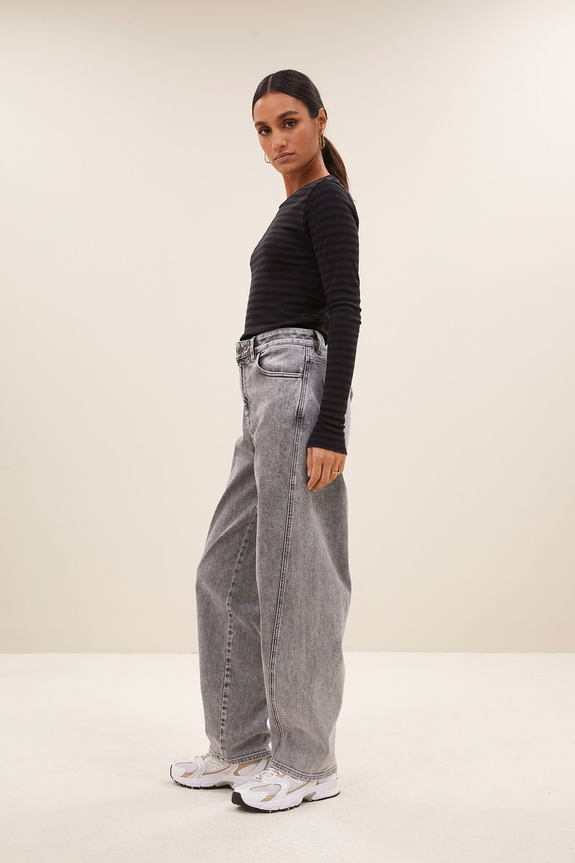 https://cdn.webshopapp.com/shops/223274/files/485284770/file.jpg