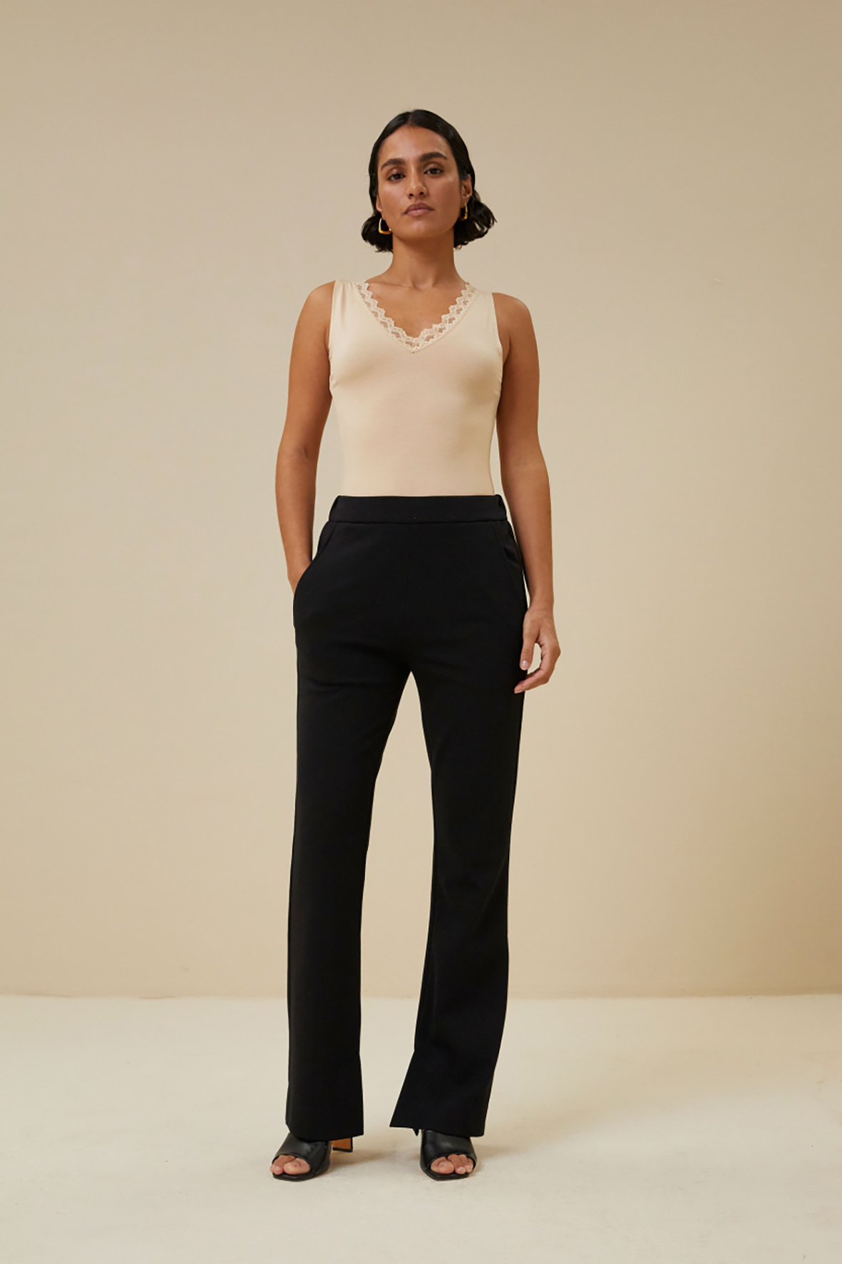 https://cdn.webshopapp.com/shops/223274/files/485285228/file.jpg