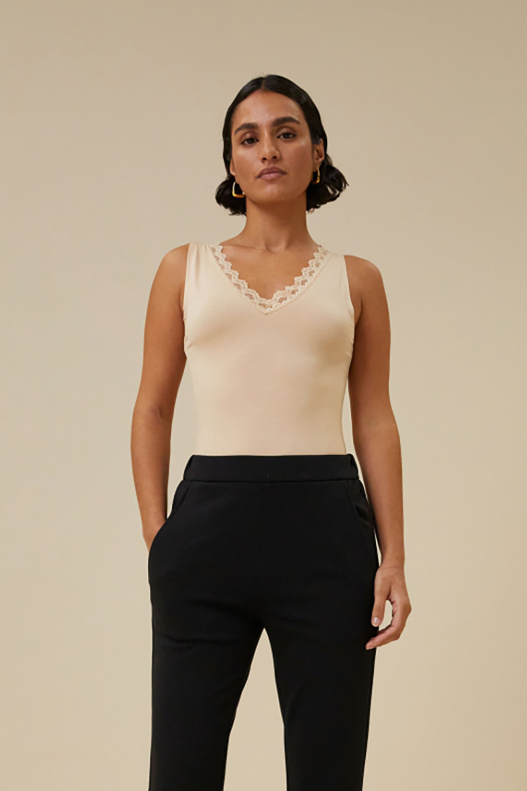https://cdn.webshopapp.com/shops/223274/files/485285245/file.jpg