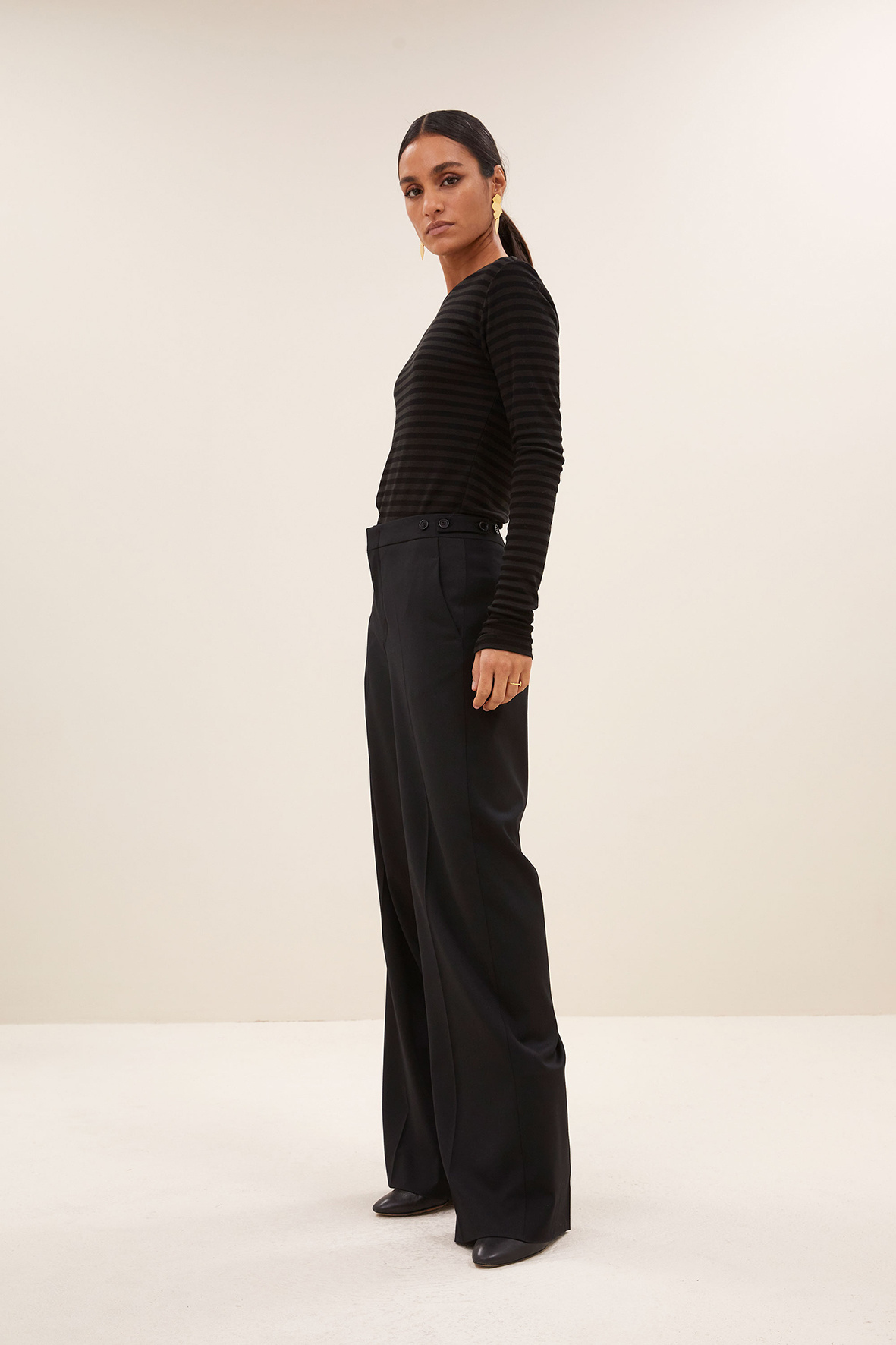 https://cdn.webshopapp.com/shops/223274/files/485286112/file.jpg