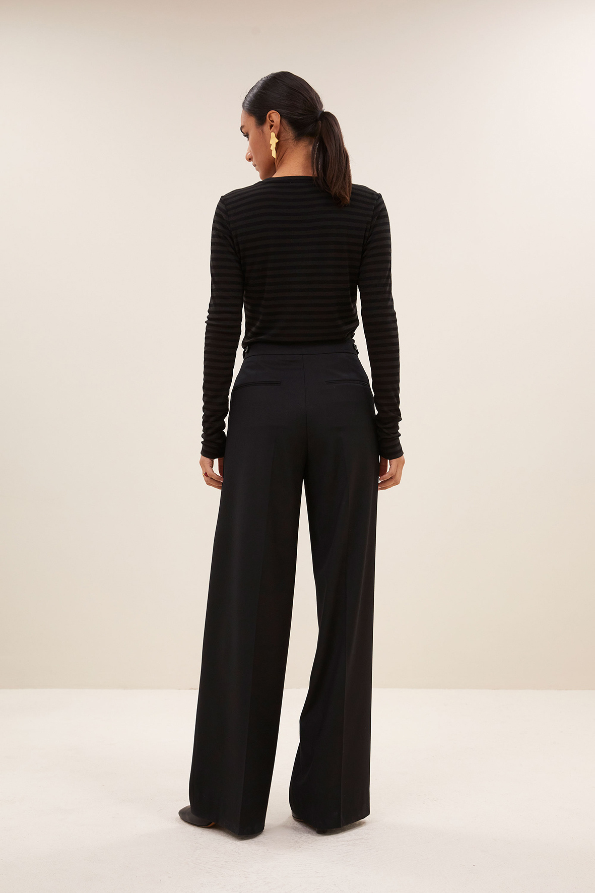 https://cdn.webshopapp.com/shops/223274/files/485286115/file.jpg