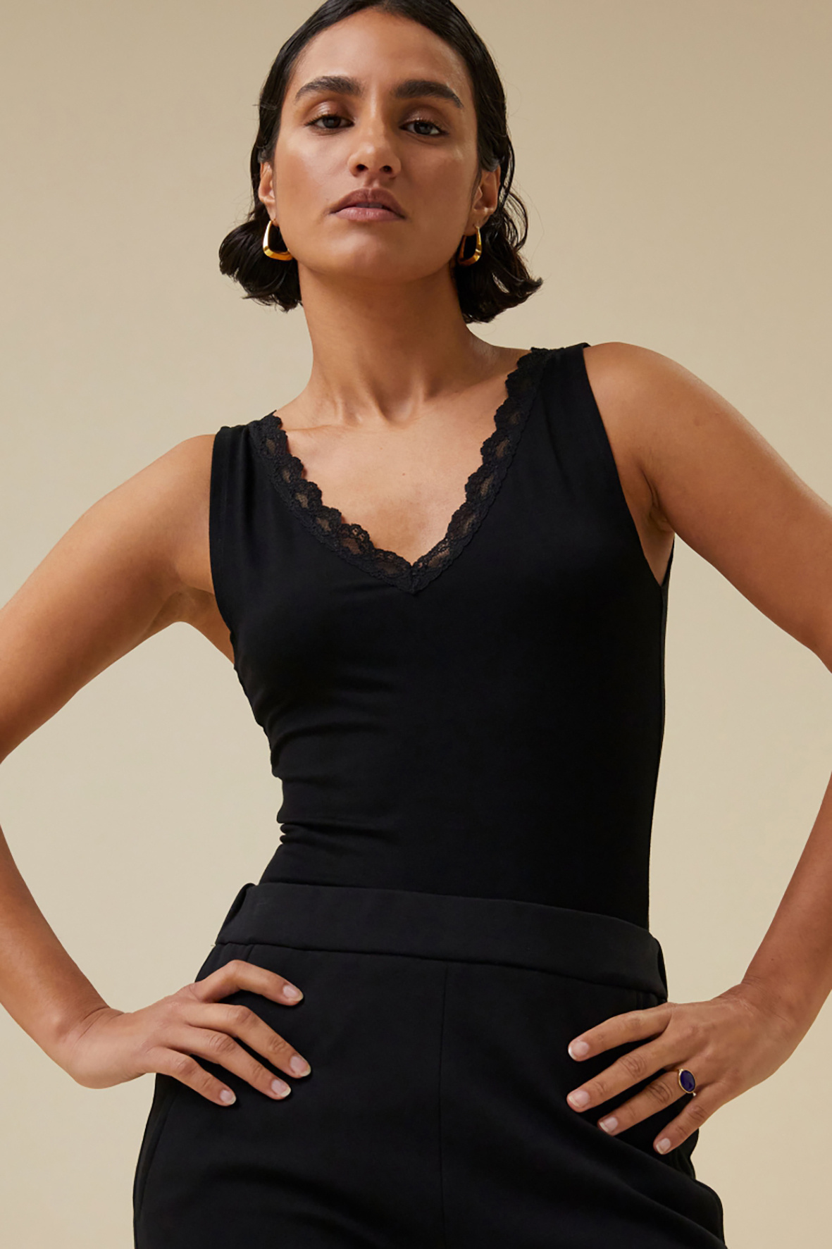 https://cdn.webshopapp.com/shops/223274/files/485291868/file.jpg