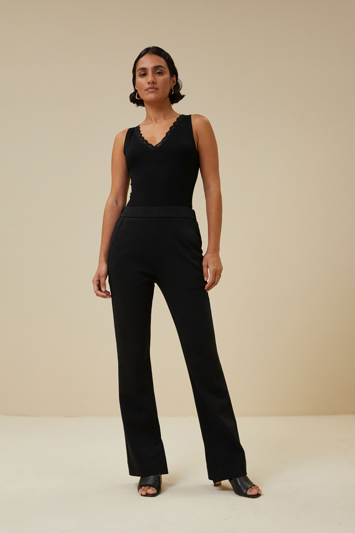https://cdn.webshopapp.com/shops/223274/files/485291886/file.jpg