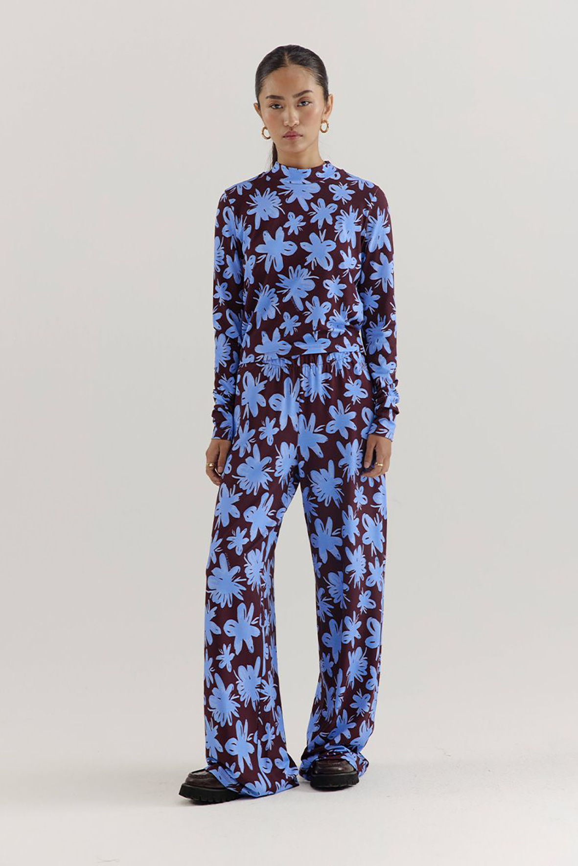 https://cdn.webshopapp.com/shops/223274/files/485586700/file.jpg