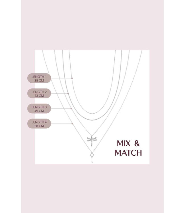 Label Kiki K.SK.171.2 Half heart necklace