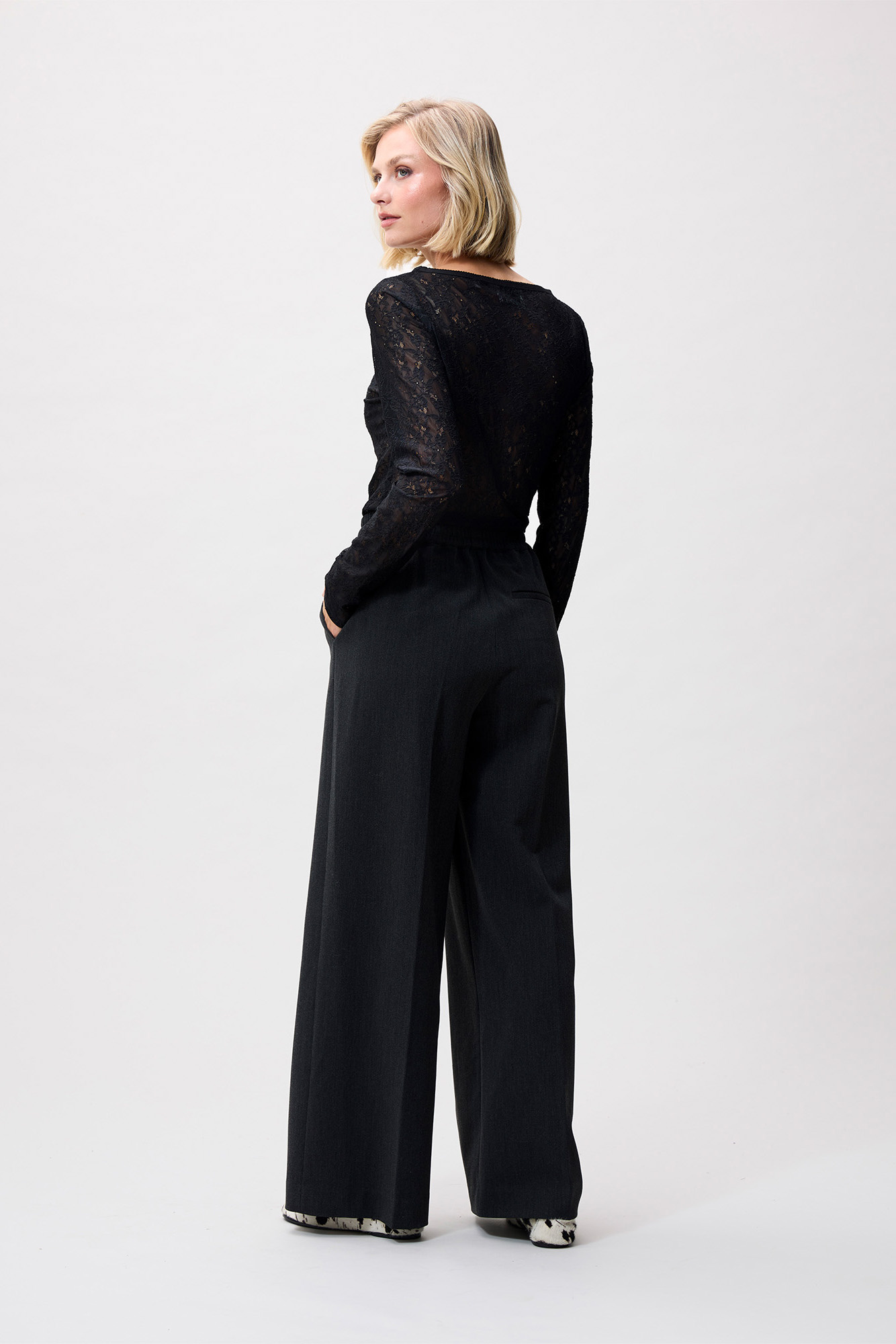 https://cdn.webshopapp.com/shops/223274/files/485640510/file.jpg