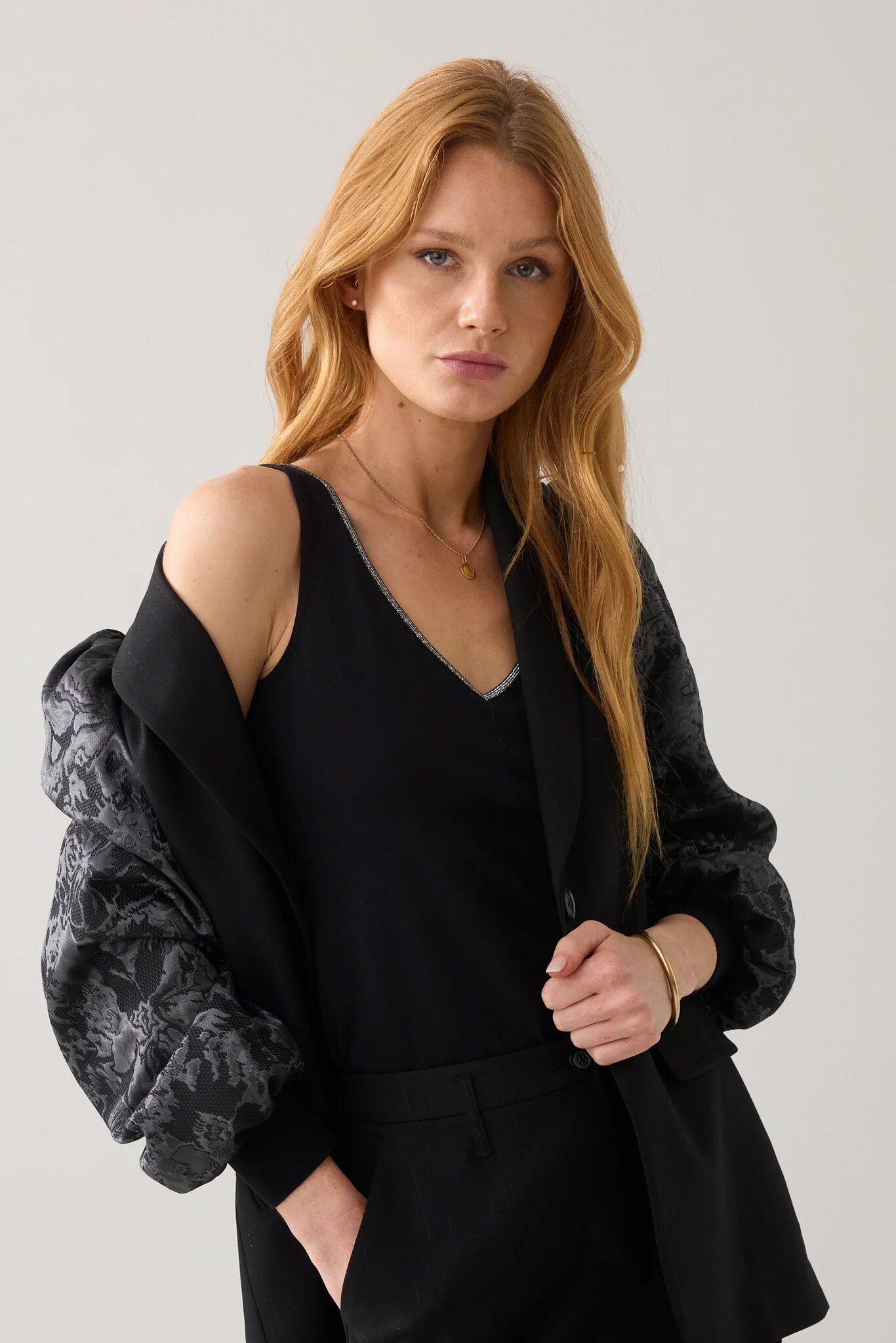 https://cdn.webshopapp.com/shops/223274/files/485802658/file.jpg