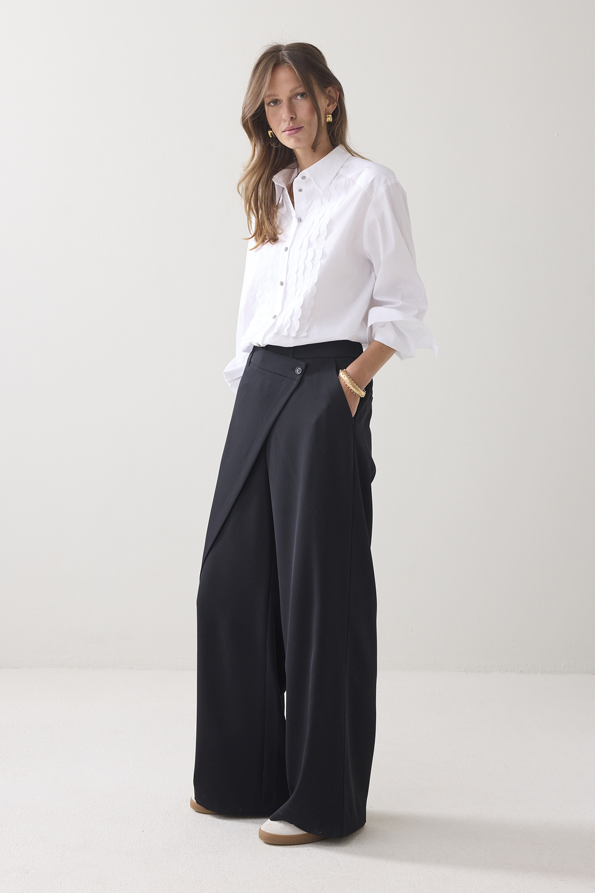 https://cdn.webshopapp.com/shops/223274/files/485831816/file.jpg