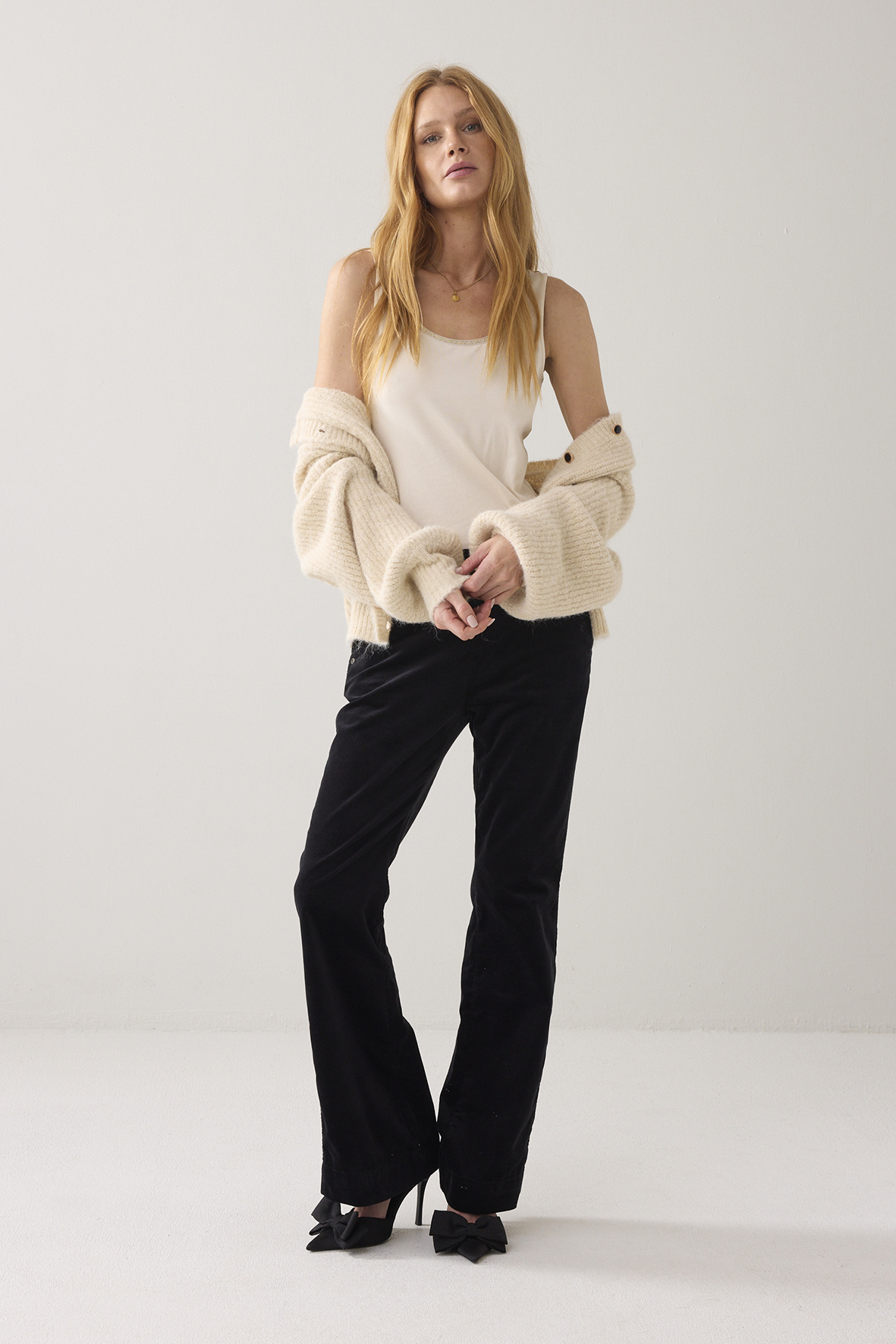 https://cdn.webshopapp.com/shops/223274/files/485833697/file.jpg