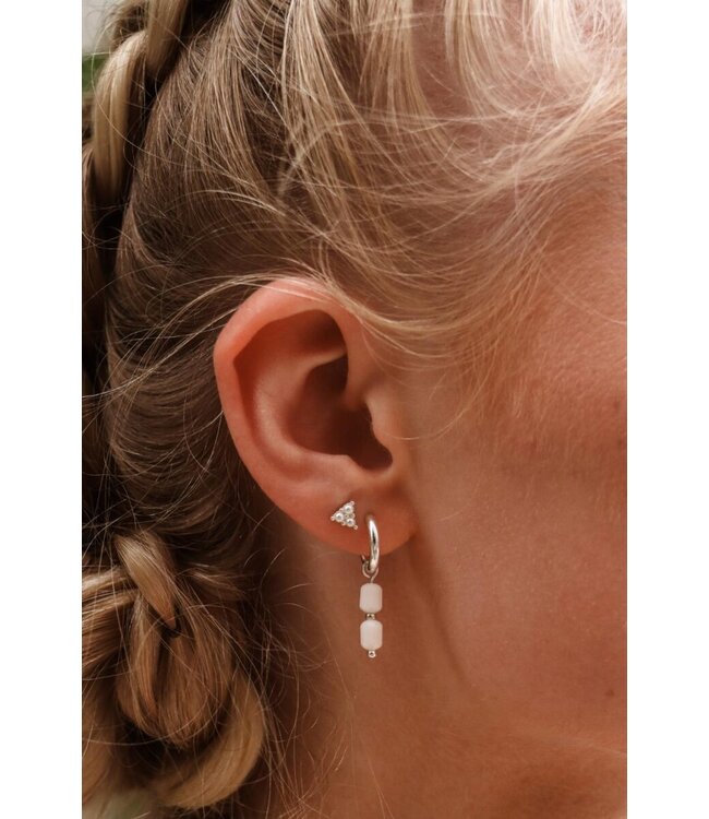 Label Kiki K.Z.110.2 Triangle pearl studs