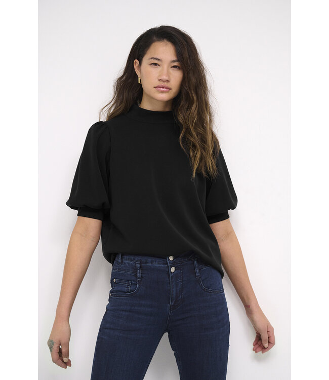 My Essential Wardrobe 10703704 21 The Puff Blouse