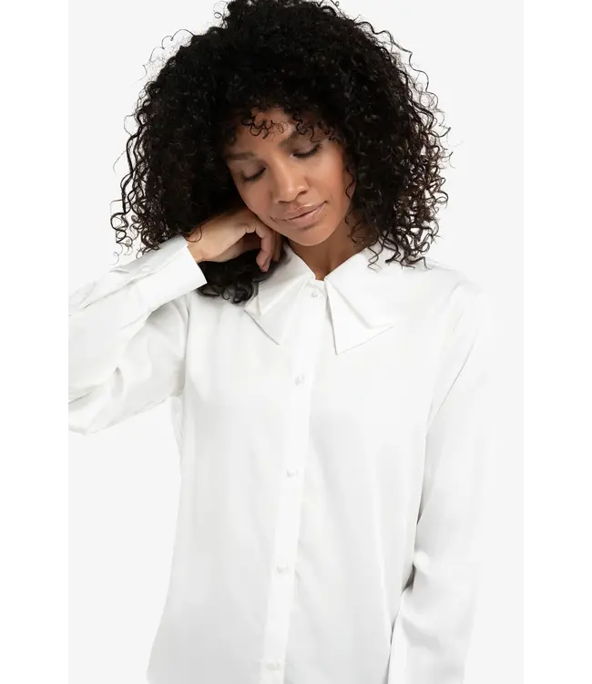 Yaya 01-201187-511 Blouse met kraagstrikdetail