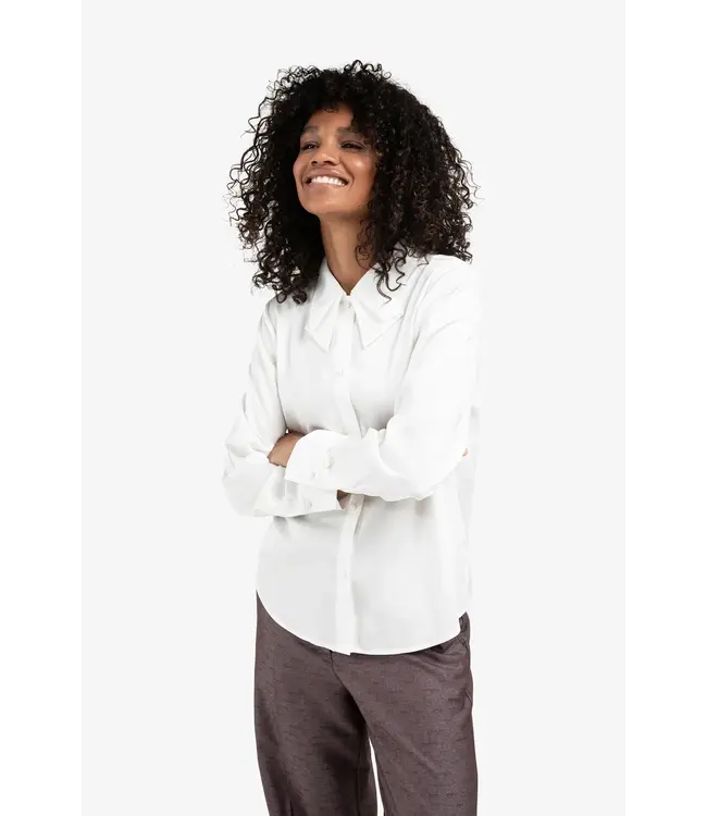 Yaya 01-201187-511 Blouse met kraagstrikdetail