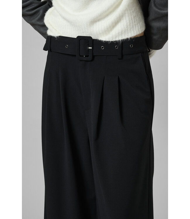 My Essential Wardrobe 10705331 Hace Vitta High Wide Pant