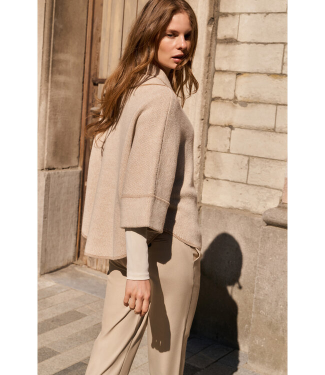 Yaya 01-010141-601 Poncho-vest met ronde zoom