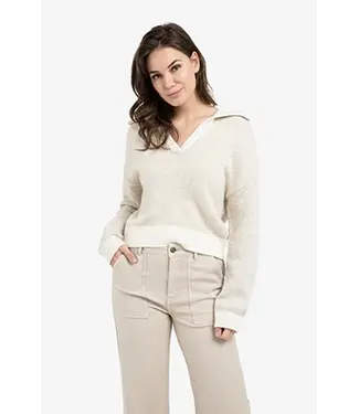 Yaya Trui met contrasterende kraag