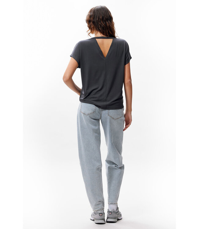 Catwalk Junkie 2502010220 Tshirt with open back detail