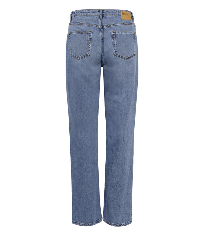 My Essential Wardrobe 10704222 05 The Louis jeans