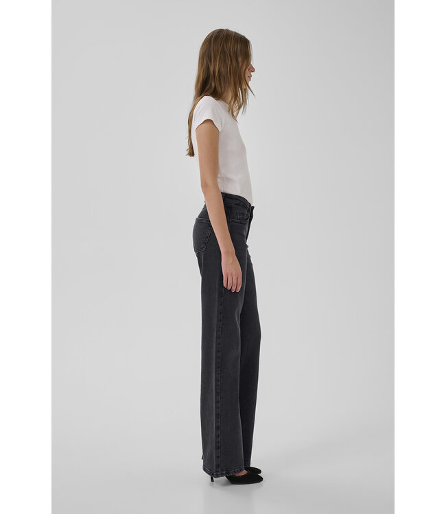 My Essential Wardrobe 10704222 35 The Louis jeans