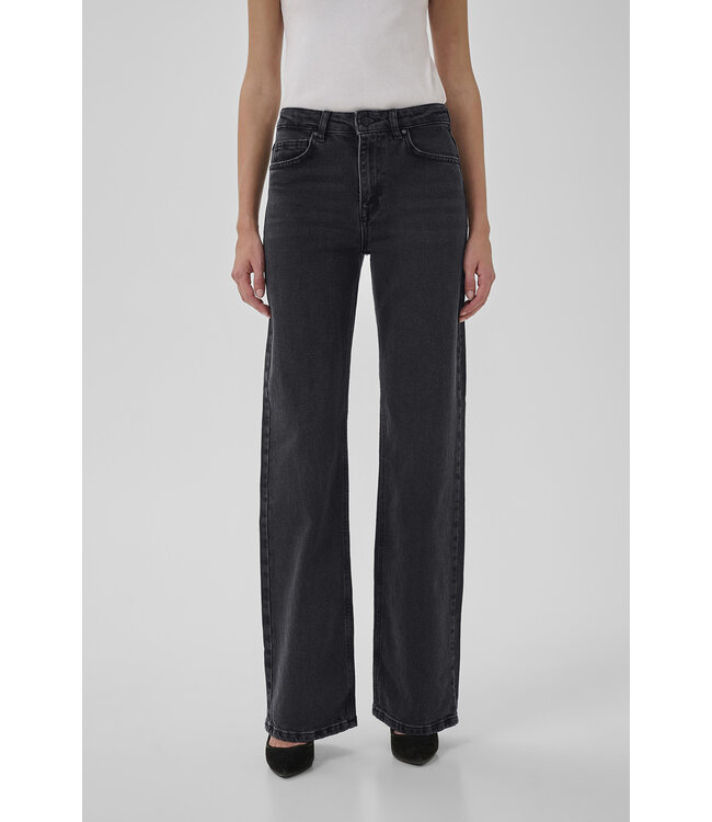 My Essential Wardrobe 10704222 35 The Louis jeans