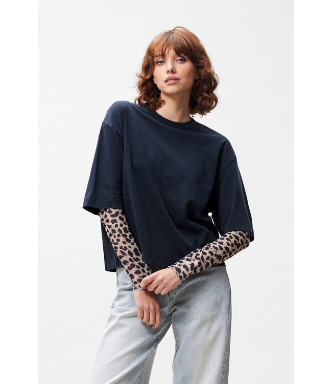 Catwalk Junkie 2601020400 Tshirt with mesh sleeves