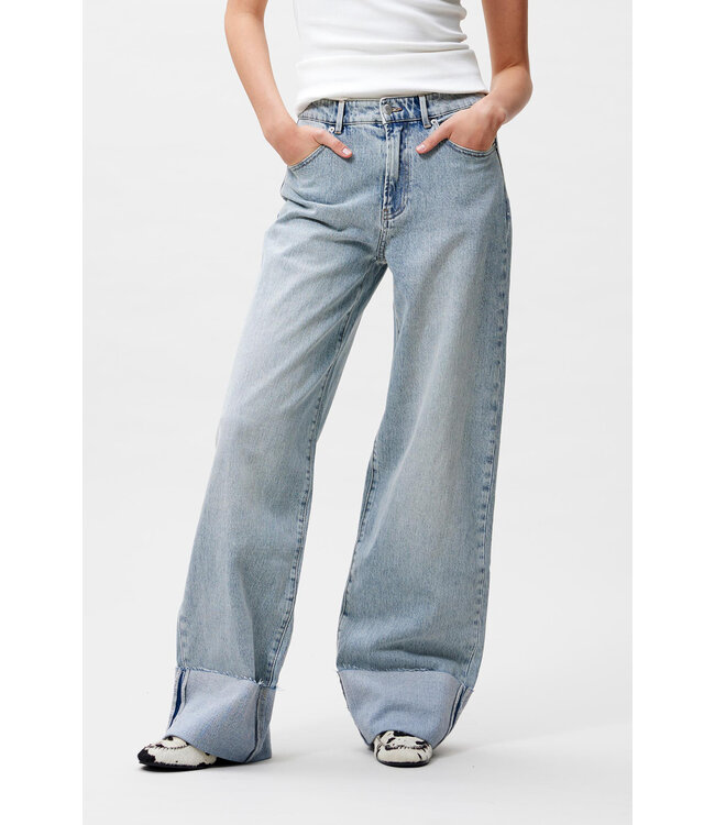 Catwalk Junkie 2601023202 Loose fit jeans with fold