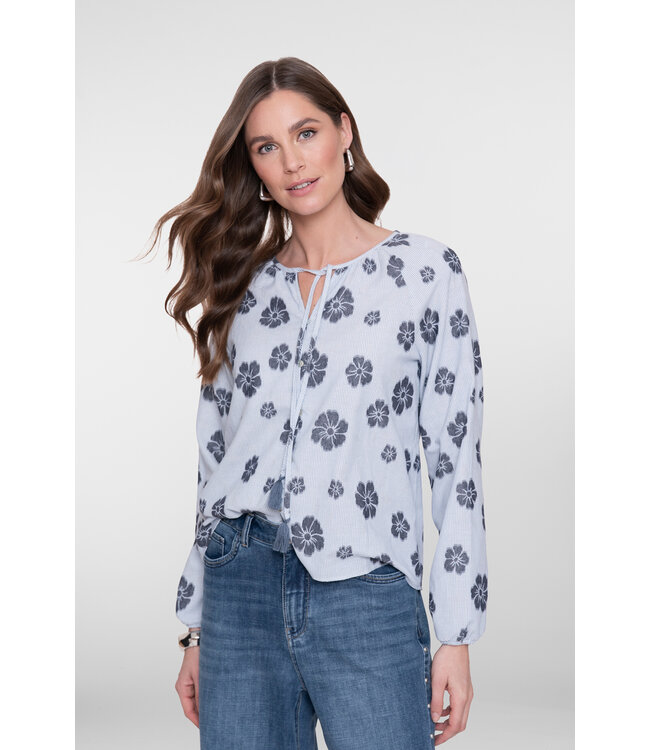 Geisha 63213-20  top blue flowers