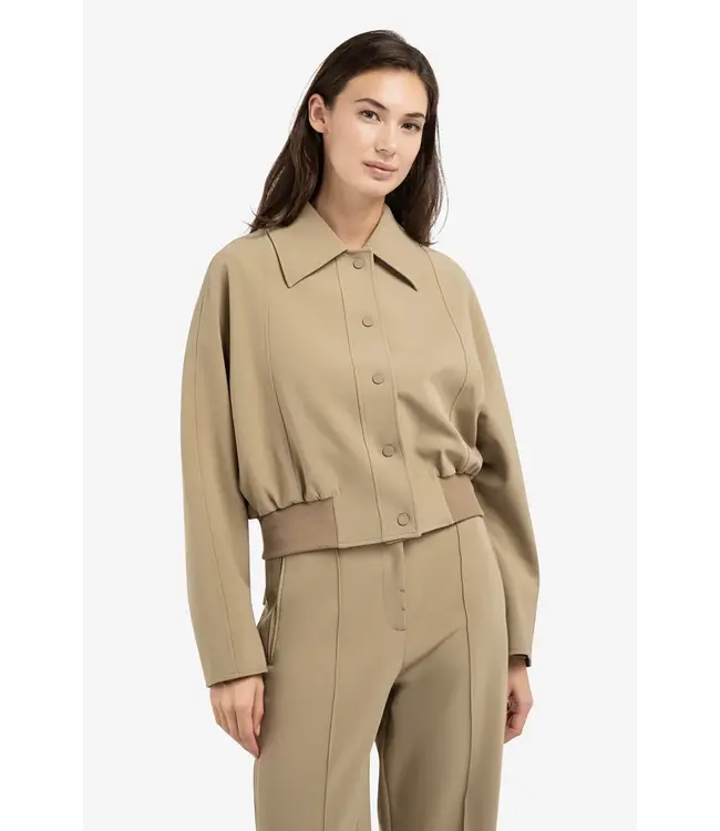 Yaya 01-511046-602 Kort jasje met ribboord