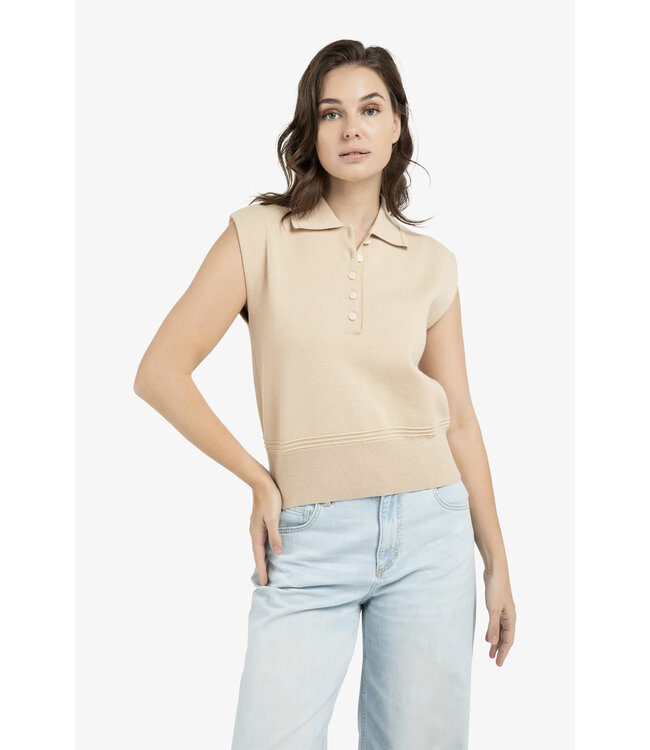 Yaya 01-000572-603 Mouwloze trui met knoopjes