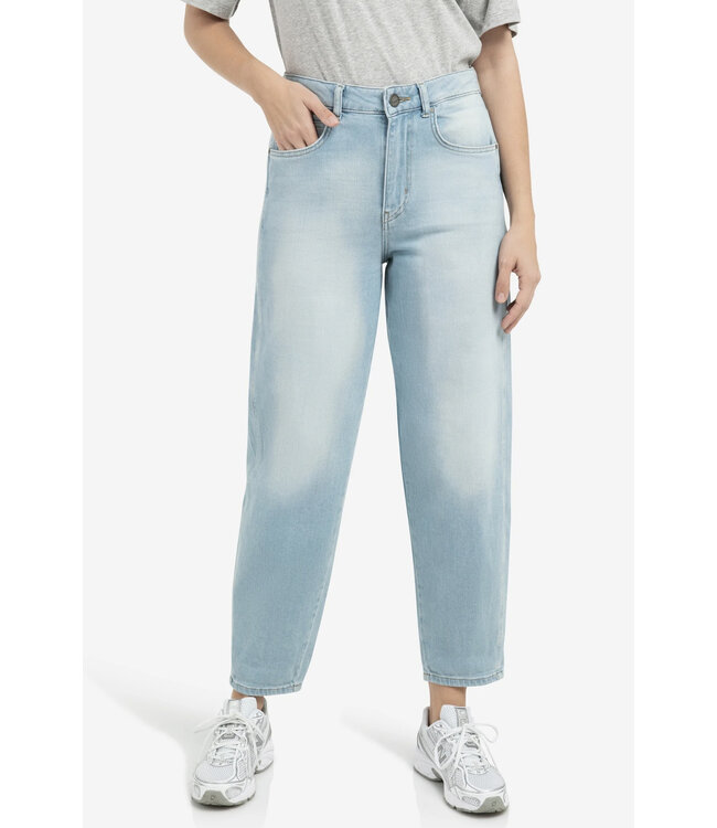 Yaya 01-311129-603 Barrel jeans met wassing