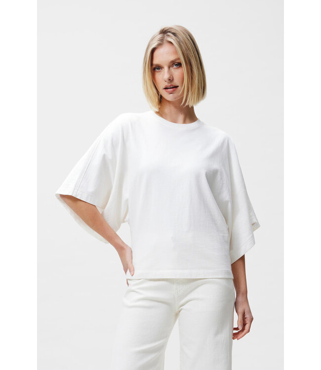 Catwalk Junkie Batsleeve Tshirt