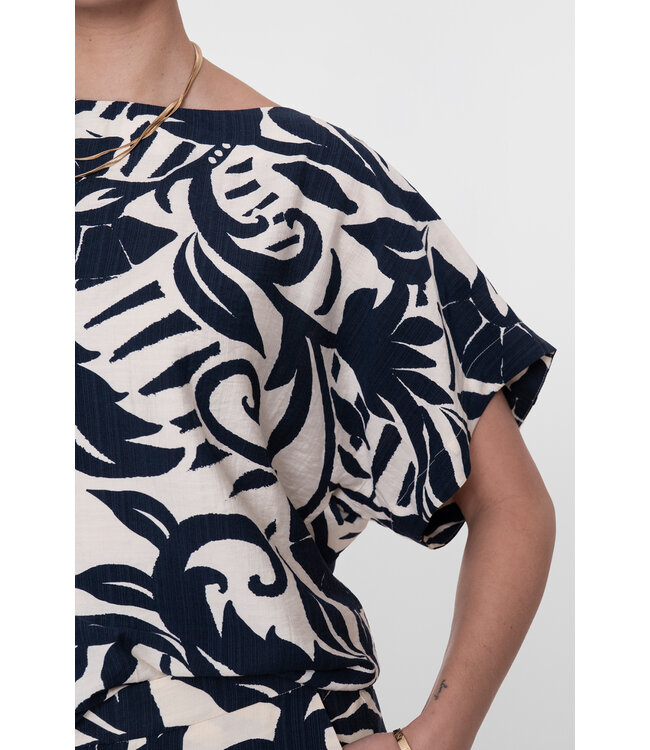 Geisha 63236-26 Top flower bi-color