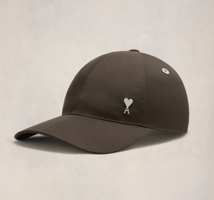 AMI Paris AMI De Coeur Stud Cap Dark Coffee