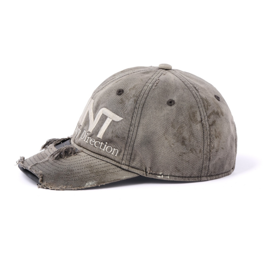 SAINT MXXXXXX Cap Saint Extraordinary Direction