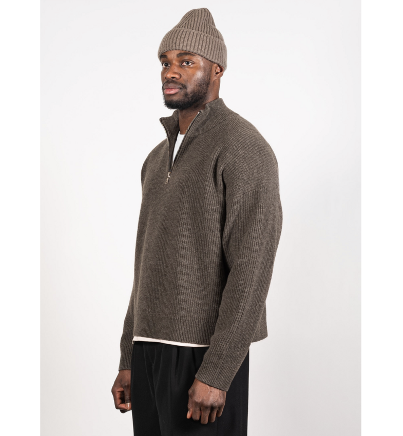 Yacaia Y0015 - Oversized Ribbed Half-Zip Merino Cashmere Sweater Dark Brown