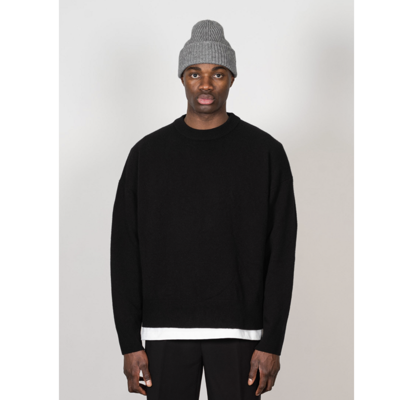 Yacaia Y0008 - Oversized Merino Cashmere Sweater Black