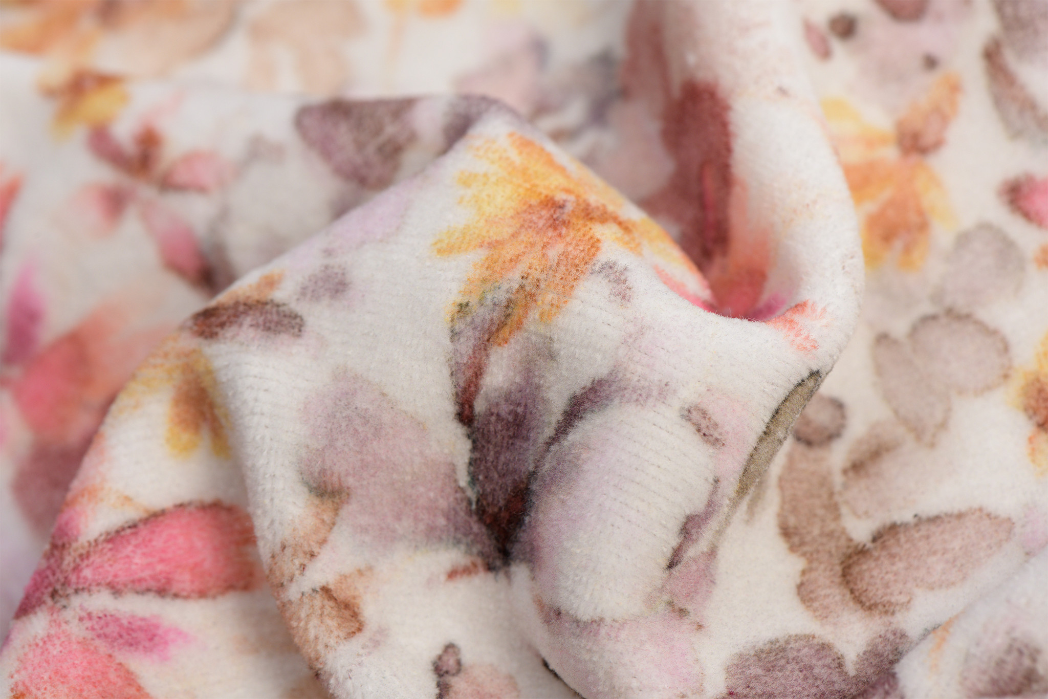 Nicky Velours Watercolor Flowers Off White
