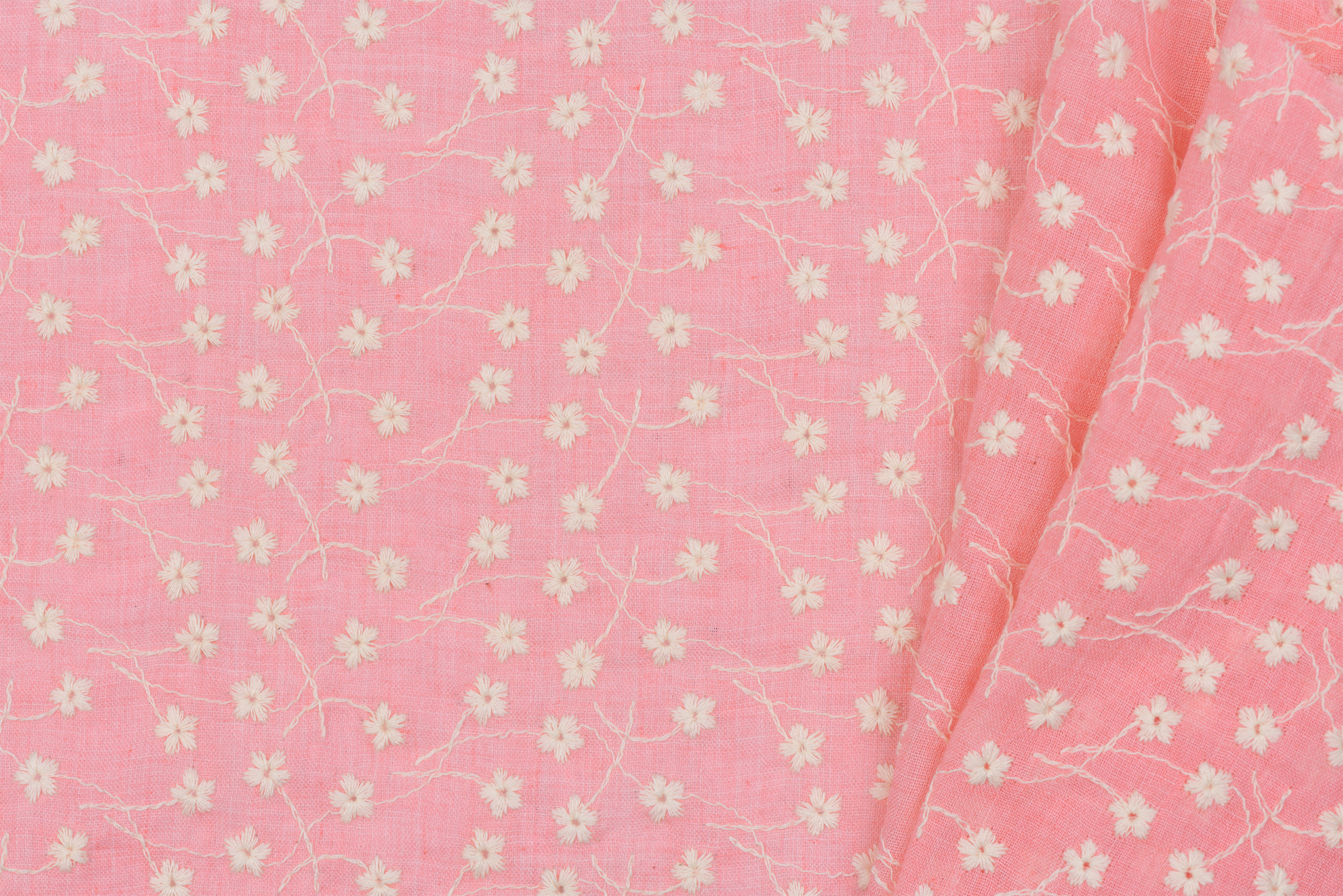 Embroidery katoen voile bloemen coral roze
