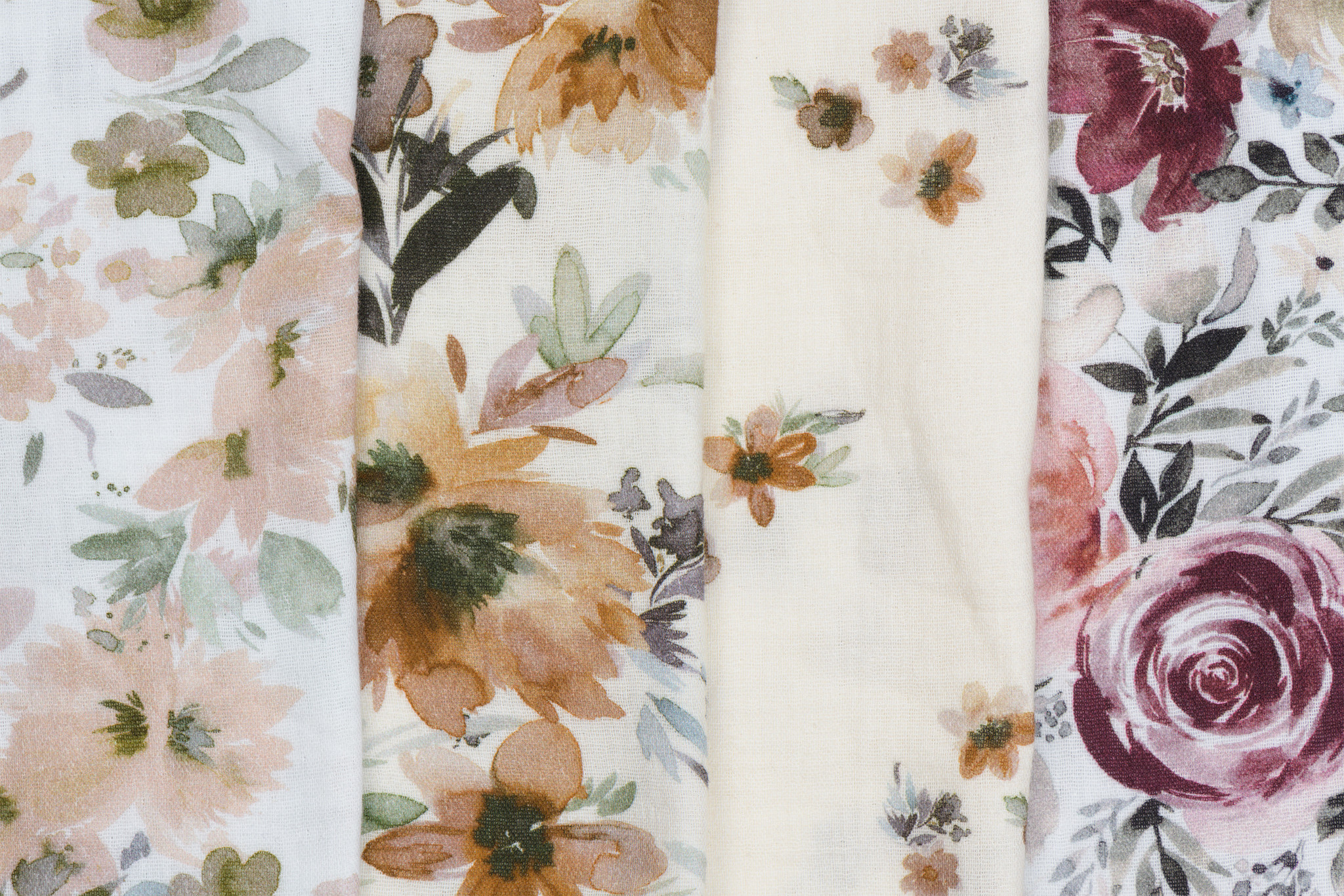 Double gauze digitaal bloemen off white