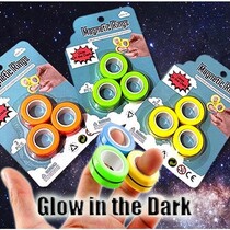 Magnetic Finger Rings - Glow - 3pcs. op kaart